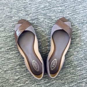 TODS // NWOT open toed flats